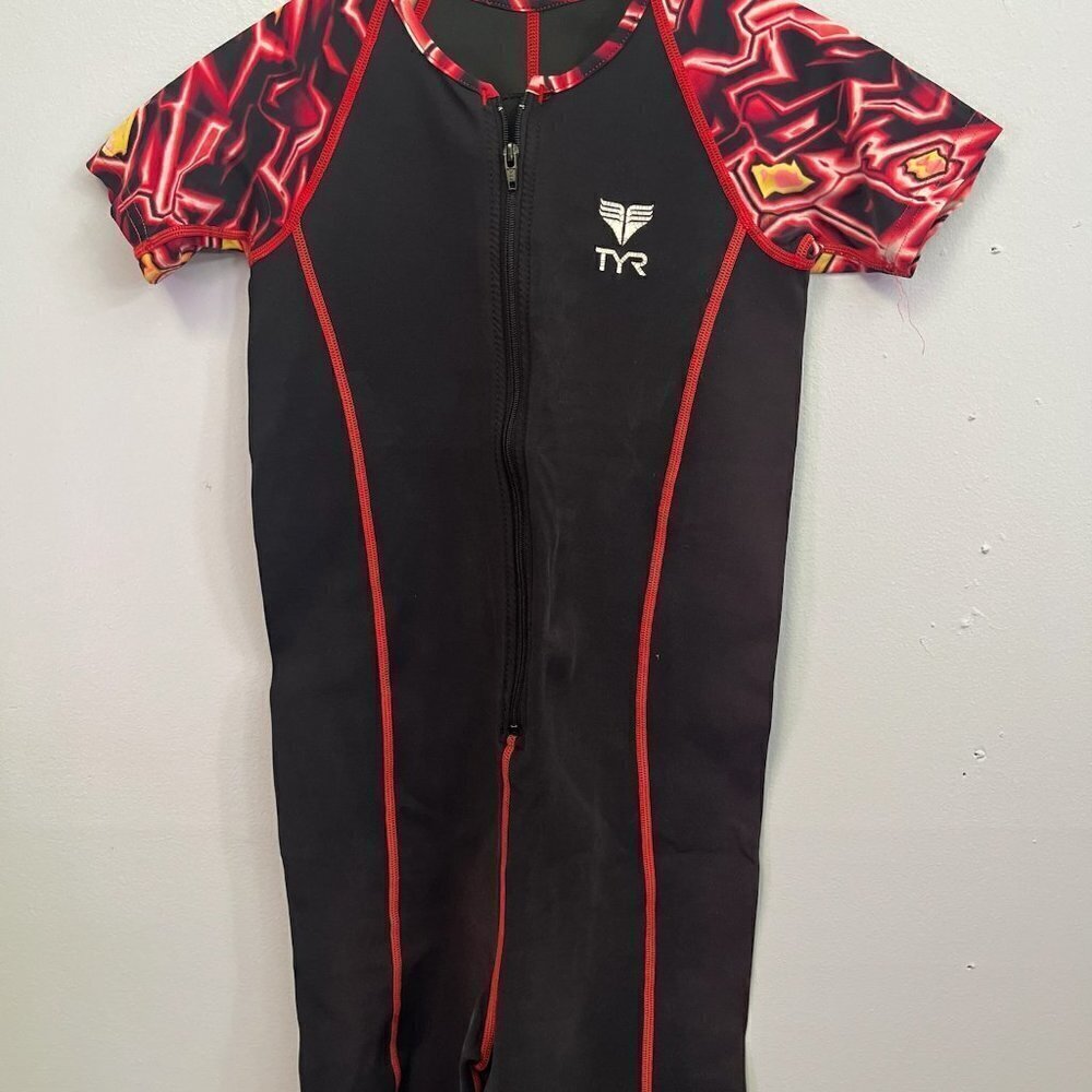0324-24 TYR Wet Suit